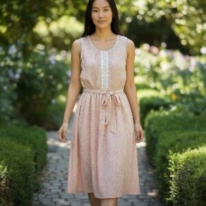 MONTEAU (L) Los Angelos Floral Sleeveless Dress Dotted Lace Trim Stretch Peach